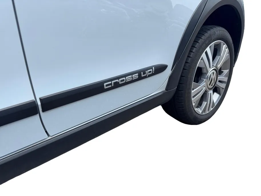 Volkswagen up! 1.0 TSI BMT cross up! | Parkeercamera | Stoel + Stuurverwarming | Climate control | Bluetooth | Lm-velgen