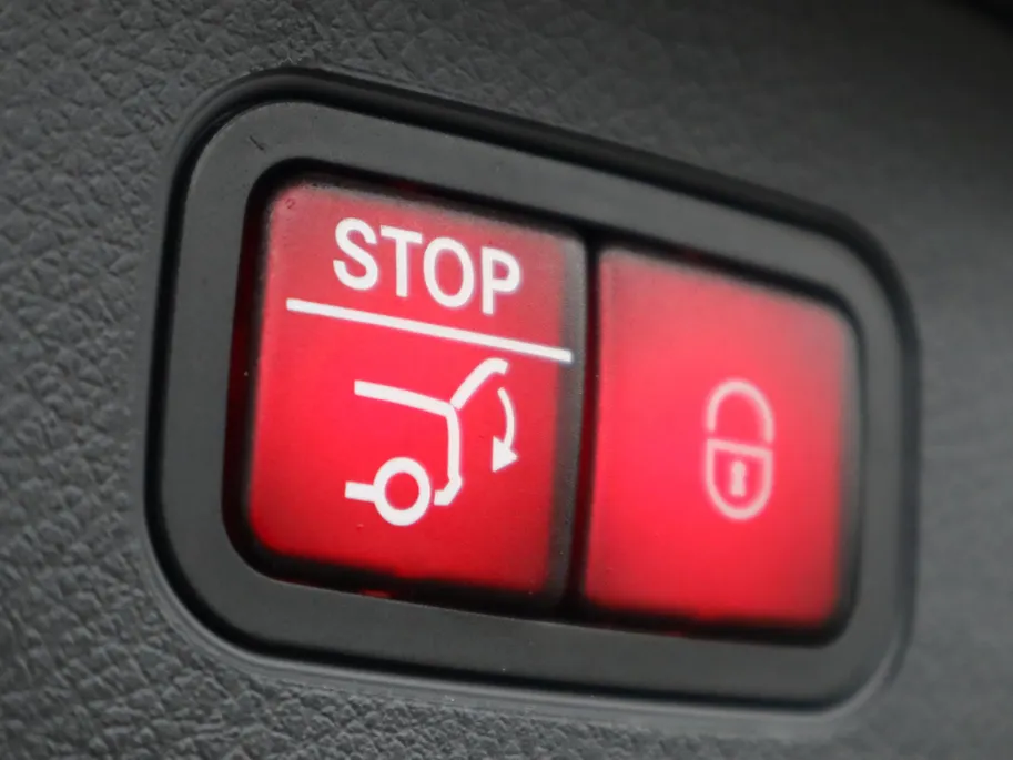 Mercedes-Benz GLA 180 AMG Line l Keyless l Achteruitrij camera l Stoelverwarming