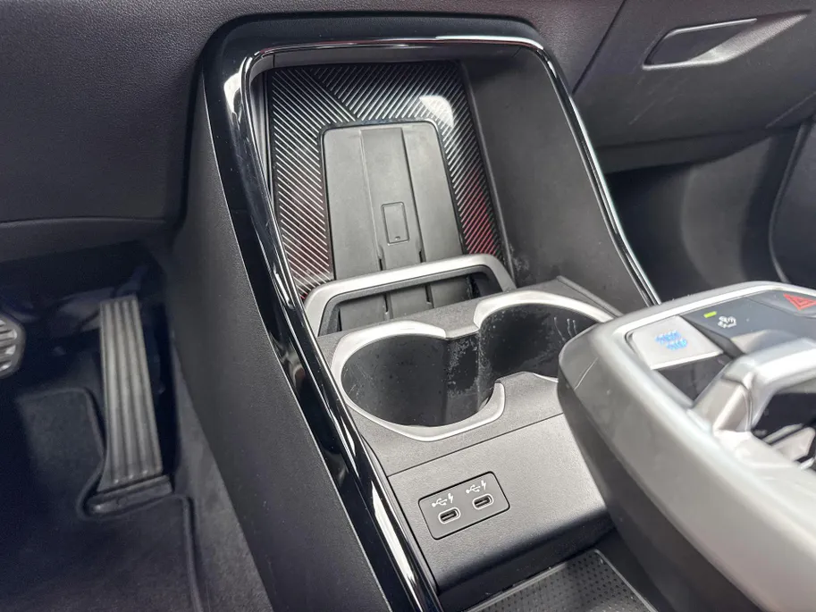 BMW iX1 xDrive30