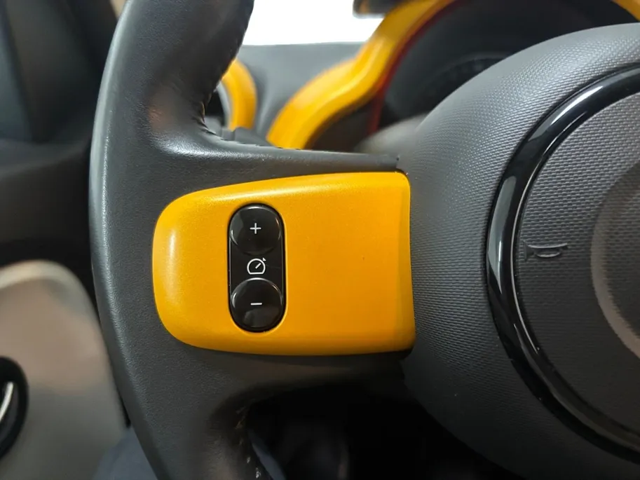 Renault Twingo 1.0 SCe Collection AIRCO BLUETOOTH HOGE INSTAP ELECTRISCHE RAMEN 2 SLEUTEL 12 MAANDEN GARANTIE ZEER MOOIE AUTO DEALER ONDERHOUDEN