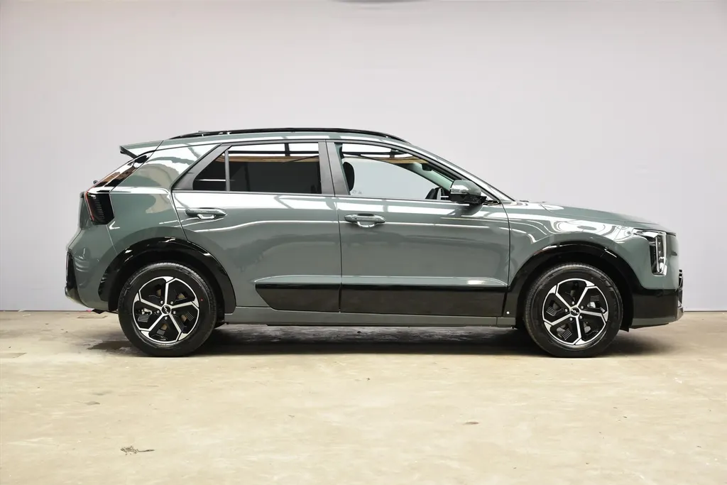 Kia Niro 1.6 GDi Hybrid 138pk DCT6 DynamicLine Direct leverbaar!