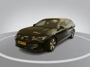 Volkswagen Passat Variant 1.5 eTSI 150pk DSG Business · Camera · Stuur- & Stoelverwarming · Apple/Android Car Play · Massagefunctie Voorstoelen · Garantie t/m 11-06-2028 of 100.000km