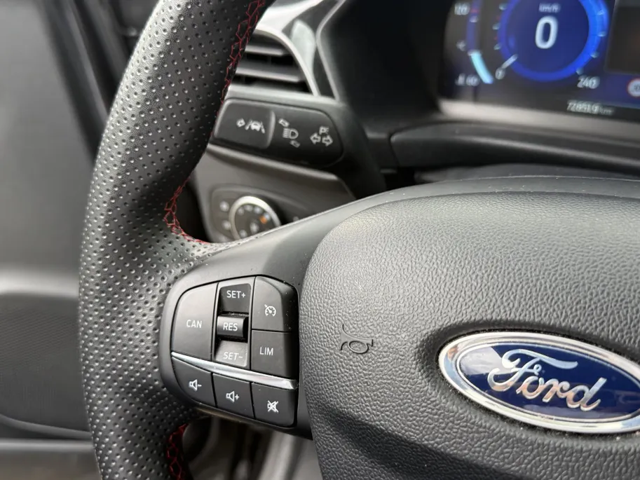 Ford Puma 1.0 EcoBoost Hybrid 125 pk ST-Line Navigatie - Apple Carplay/Android Auto - Winter Pack