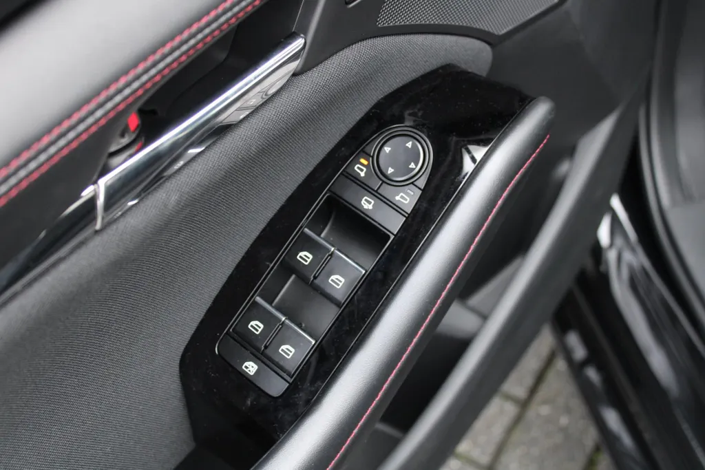 Mazda 3 2.0 e-SkyActiv-X M Hybrid 6MT 186PK Homura | BTW Auto | Navi | Adap. Cruise | Camera | HUD | 18' LM |