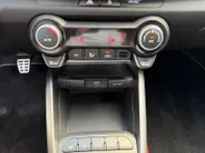 Kia Stonic 1.0 T-GDi MHEV GT-Line | Zeer nette auto | Stoel & Stuurverwarming | Navigatie met Apple CarPlay & Android Auto | Achteruitrijcamera |