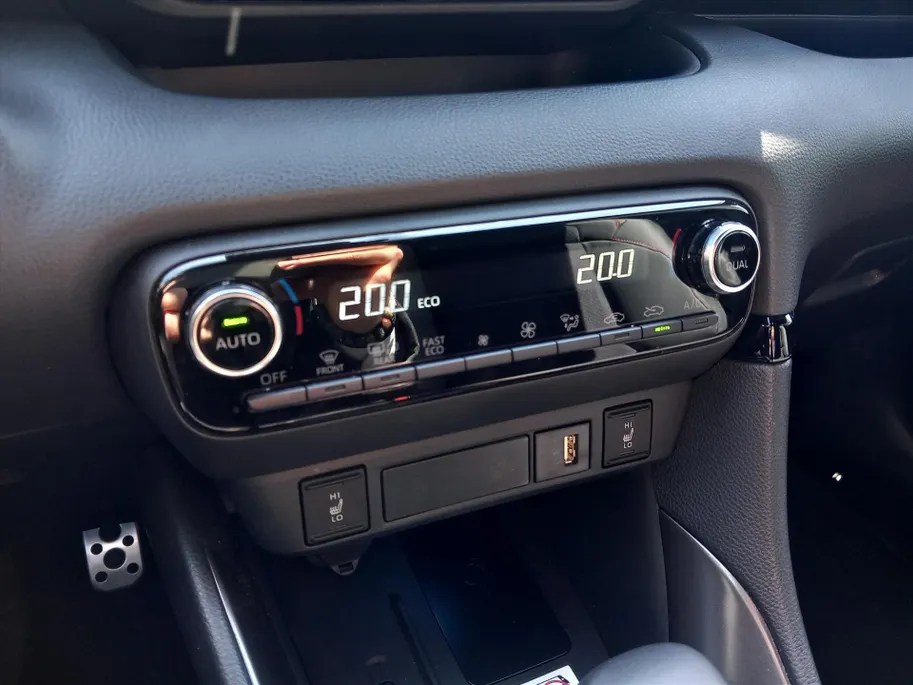 Toyota Yaris 1.5 Hybrid GR Sport /JBL / Climate / Cruise Control / Navi