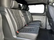 Ford Transit Custom 320 2.5 PHEV L2H1 Black Platinum DC EXCL. BTW &  | 233 pk Automaat | Lederen bekleding | Navigatie | Treeplanken | LM velgen 17' zwart | 360 graden camera | Dubbele schuifdeur