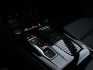 Audi Q6 e-tron 252pk S edition 83 kWh · SOH 97,5% · Panoramadak · Leder · 360 Camera · Luchtvering · Wegklapbare Trekhaak · Stoelverwarming Voor + Achter ·