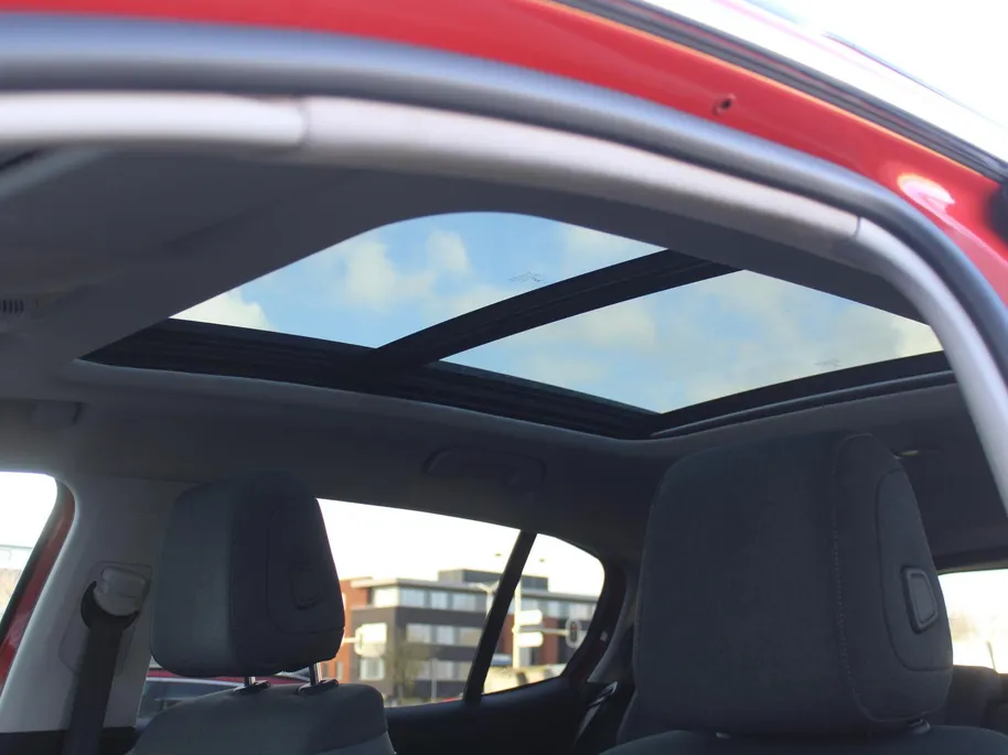 Citroën C5 Aircross 1.6 PureTech Shine | 180PK | Panoramadak | 360° Camera | Dodehoek detectie | Stoelverwarming | Elek. stoelverstelling + achterklep | 19' LM |