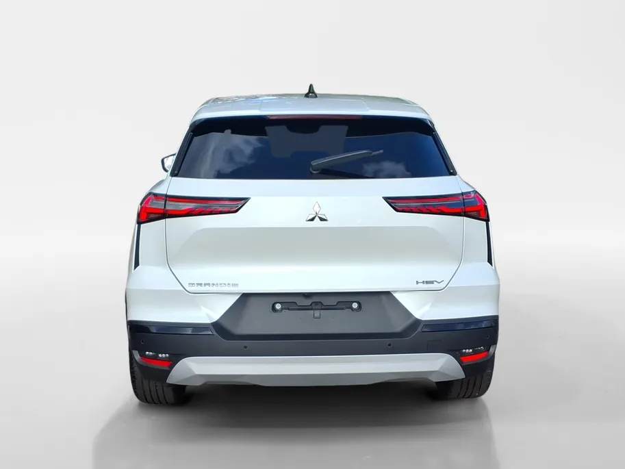 Mitsubishi Grandis 1.8 HEV Intense+ Automaat | Navigatie | Airco | 8 jaar Garantie
