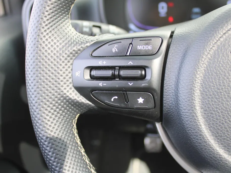 Kia Picanto 1.0 DPI GT-Line | Schuid-/kanteldak | Stuur-/stoelverwarming | Navi | Clima | Cruise | Camera | Leer | 16' LM | LED | Keyless |