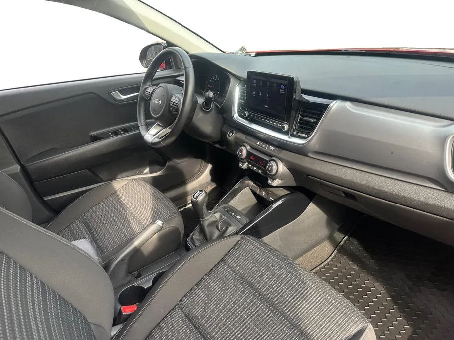 Kia Stonic 1.0 T-GDi MHEV DynamicPlusLine 100 PK | Dealer onderhouden | Trekhaak | All seasonbanden | Fabrieksgarantie t/m 4-4-2030 + 3x 1 jaar* | NAP