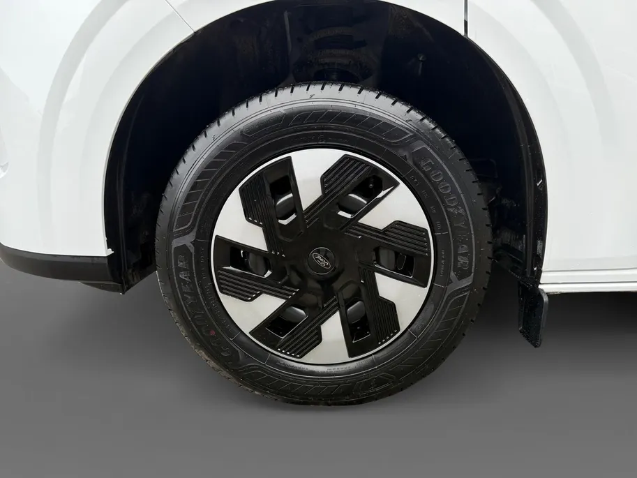 Ford Transit Custom 340 L2H1 Trend 65 kWh | Direct uit voorraad leverbaar | Winter Pack | Driver Assistance Pack | Achteruitrijcamera | Apple Carplay & Android Auto |