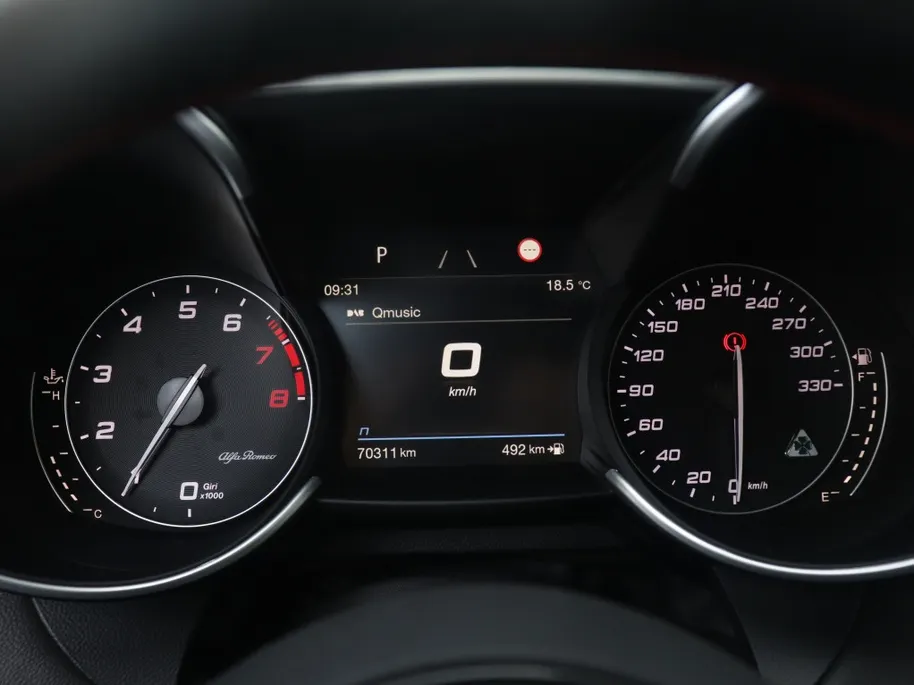 Alfa Romeo Giulia 2.9 V6 Quadrifoglio | Sparco | Carbon | Akrapovic | Rosso 8C