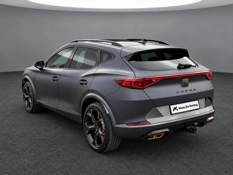 CUPRA Formentor 1.4e-Hybrid 180kW/245PK VZ · Panoramadak · Trekhaak · BEATS audio · Camera + Parkeersensoren