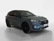 Ford Kuga 2.5 PHEV BlueCruise Edition | 5000,- Voordeel | 0,99% Rente | ZEER COMPLEET! | Handsfree Rijden | 2100kg Trekgewicht | BLISS | Trekhaak | Elek. Panoramadak | Elek. Stoel/Stuur/Voorruitverwarming | B&O | 20'' LMV |