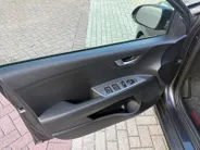 Kia Rio 1.0 TGDI GT-Line AUTOMAAT ! | STOELVERWARMING | CLIMATE CONTROL | DEALER ONDERHOUDEN | NAVIGATIE | STUURVERWARMING | TREKHAAK!