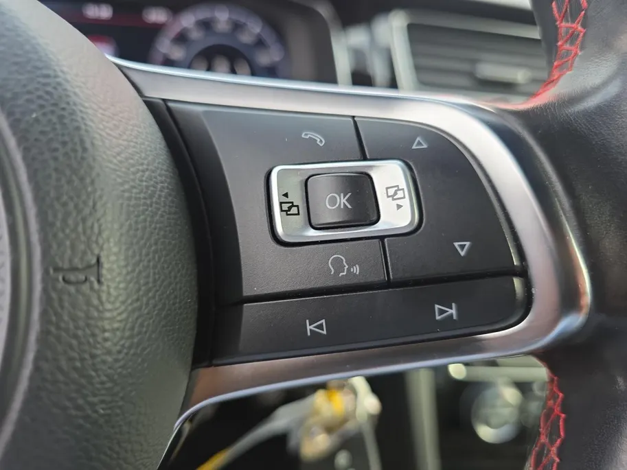 Volkswagen Golf 2.0 TSI GTI Performance | Automaat | Trekhaak | Virtual Cockpit | Parkeersensoren | Elektr. Inklapbare Spiegels | 12 maanden garantie! |