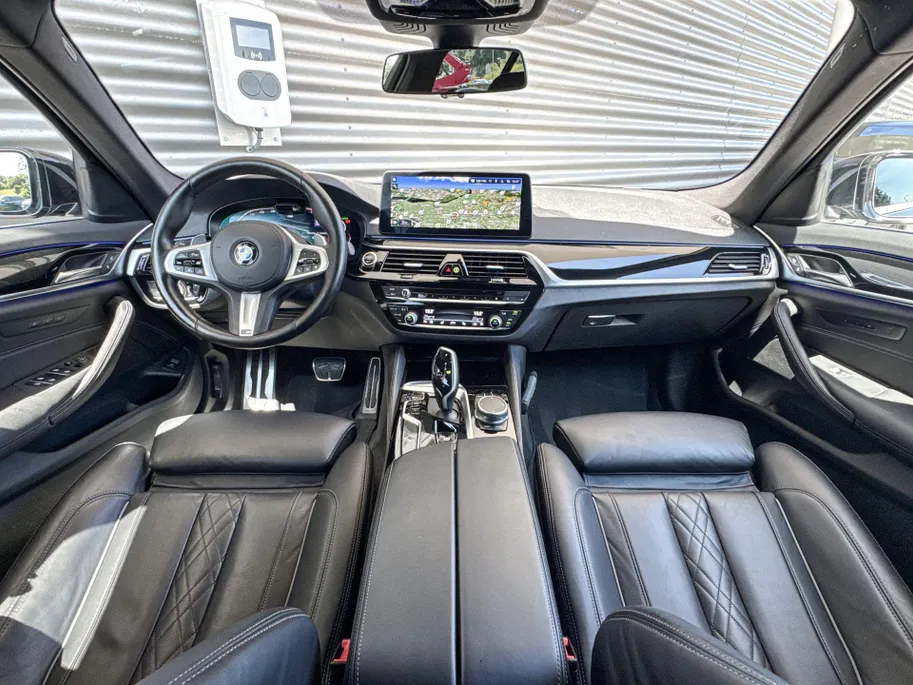 BMW 5 Serie Touring 540i xDrive High Executive