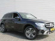 Mercedes-Benz GLC 300e 4MATIC | Plug-in | 320PK | Adap. Cruise | Rondom camera | 18' LM | Parkeerpakket |