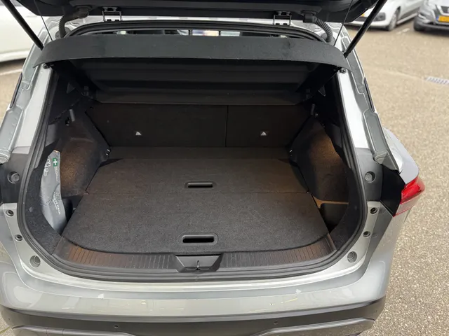 Nissan QASHQAI 1.3 MHEV Xtronic N-Connecta Panodak