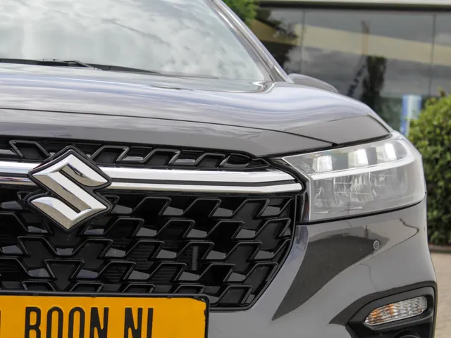Suzuki S-Cross 1.4 Boosterjet Select Smart Hybrid Automaat | Cruise | Carplay/Android | Camera | Park sens | Lm-Velgen