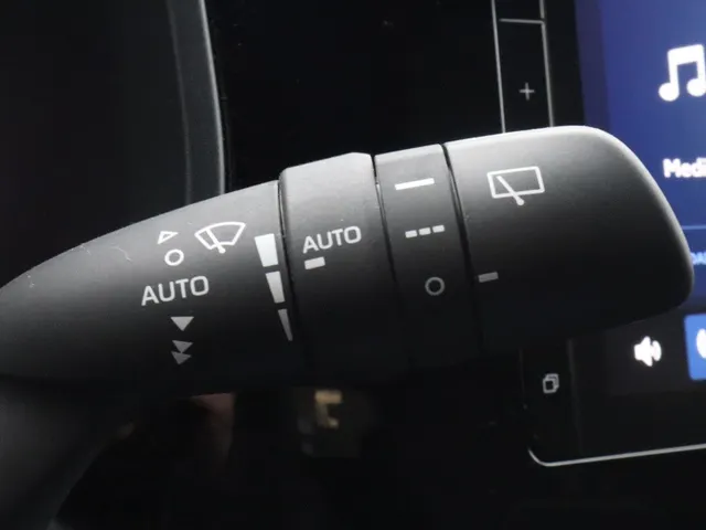 Toyota Aygo X Hybrid 115 pulse Bi-Tone | Easy Pack VERKOCHT