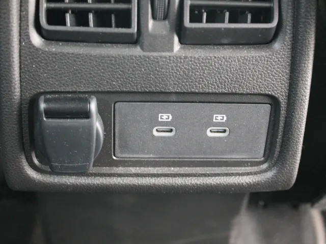 Renault Captur 1.6 E-Tech full hybrid 145 PK Esprit Alpine | 360 Camera | Harmon Kardon akoestiek | best. stoel voor elektrisch bedienbaar | Pack winter |