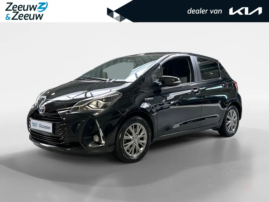 Toyota Yaris 1.5 Hybrid Dynamic | Apple Carplay / Android Auto | Parkeersensoren Voor | Parkeercamera Achter | Lichtsensor + Regensensor | Cruise Control | Rijstrooksensor | 15'Lichtmetalen Velgen