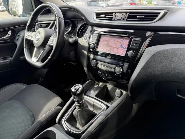 Nissan QASHQAI 1.3 DIG-T 140pk N-Connecta | Panoramadak | Navigatie | 360-camera | Apple CarPlay | Android Auto | Keyless