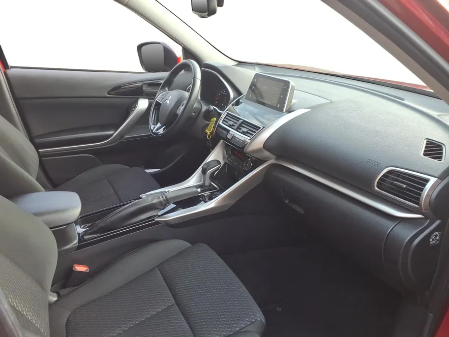 Mitsubishi Eclipse Cross 1.5 DI-T Intense Automaat | Navigatie | Airco | Trekhaak 1600 kg | 1 jaar Garantie