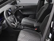 Volkswagen T-Cross 1.5TSI 150PK R-Line DSG · Trekhaak · Camera · Navigatie · Apple/Android Car Play · Stoelverwarming · Garantie t/m 01-10-2025