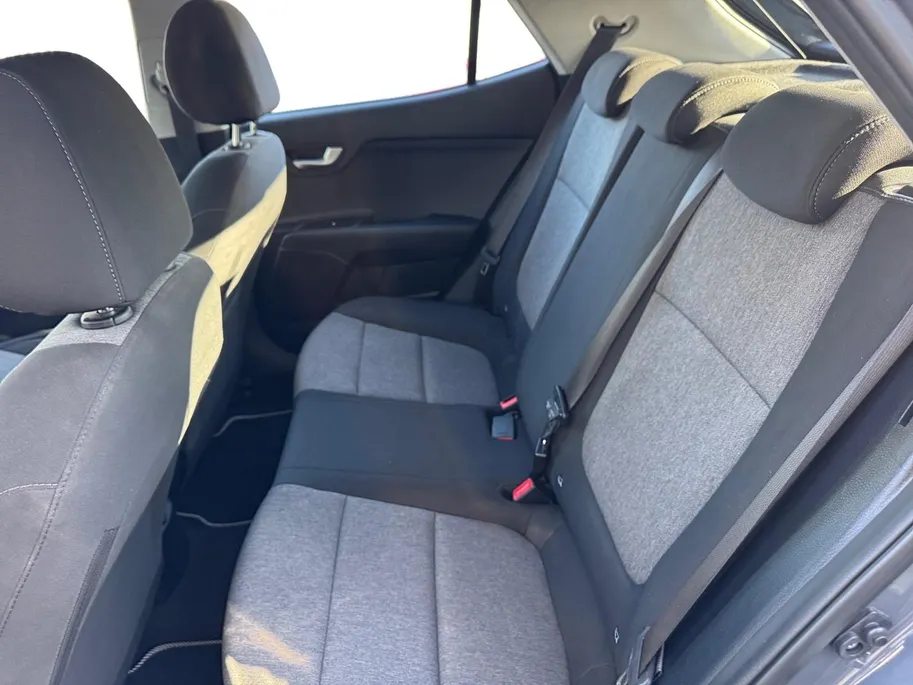 Kia Stonic 1.0 T-GDi MHEV DynamicLine | Climate Control | Camera | Cruise Control | LM Velgen | Apple Carplay | Android Auto