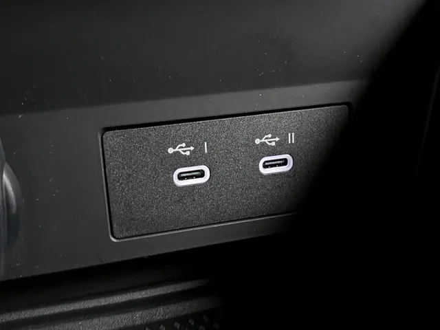 Renault Captur 1.8 E-Tech full hybrid 160PK techno | CAMERA | NAVI