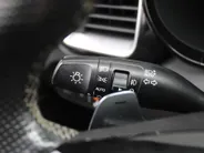 Kia ProCeed 1.5 T-GDi GT-Line | Trekhaak | Schuifdak | Stuur-/stoelverwarming | Camera | Dodehoek detectie | Telefoonlader | Cruise adapt. | 17' LM | LED |