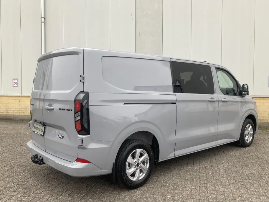 Ford Transit Custom 320 2.5 PHEV 233 pk L2H1 Limited Dubbele cabine Nieuwe Dubbele Cabine direkt leverbaar in meerdere kleuren
