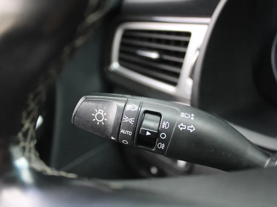 Kia Niro 1.6 GDi Hybrid ExecutiveLine | Trekhaak | Stuur-/stoelverwarming + ventilatie | Camera | Cruise adapt. | 18' LM | Leer | JBL audio |
