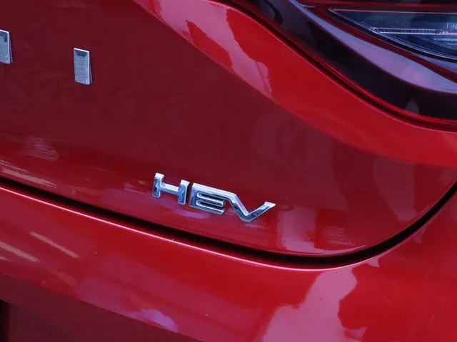 Mitsubishi Colt 1.6 HEV Intense+ Adaptive Cruise | Keyless | All Seasons