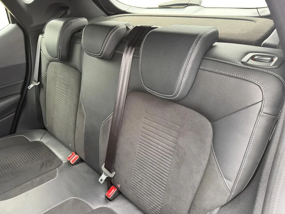 Ford Fiesta 1.5 EcoBoost ST-3 | Volledig dealer onderhouden | NL auto | Winter pack | BLIS | Parkeersensor achter | Achteruitrijcamera | B&O audio | Apple carplay & Android auto | 18' lichtmetalen velgen | Bovag garantie |