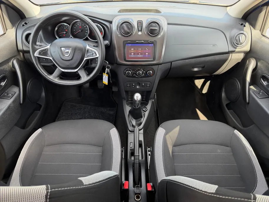 Dacia Sandero Stepway 0.9 TCe SL | Cruise control | Elektr. ramen voor en achter | Navigatie | Parkeersensor achter | DAB | Airco | Lichtmetalen velgen | Bovag garantie |