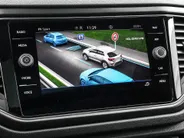 Volkswagen T-Roc 1.5 TSI 150pk Sport Business R · Panoramadak · Camera · Standkachel · Stoelverwarming · Navigatie · 19' Velgen · Elek. Inklapbare Spiegels ·