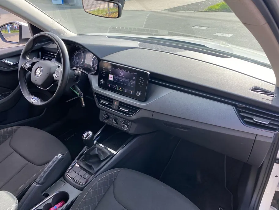 Škoda Kamiq 1.0 TSi Active CarPlay | Park.sens. | Cruise adaptief | lm velgen | LED | etc.