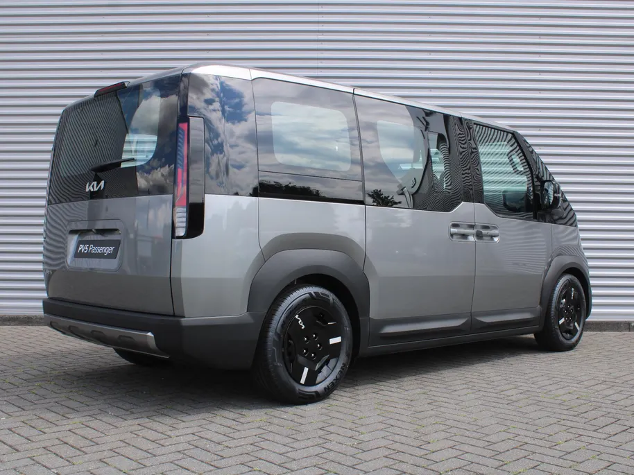 Kia PV5 Passenger Plus 71.2 kWh | Nieuw | Actieradius tot 412 km (WLTP) | Tot € 3.000 inruilvoordeel bij aanschaf | Uit voorraad leverbaar |