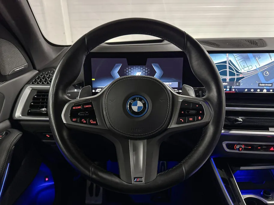 BMW X5 xDrive50e Launch Edition