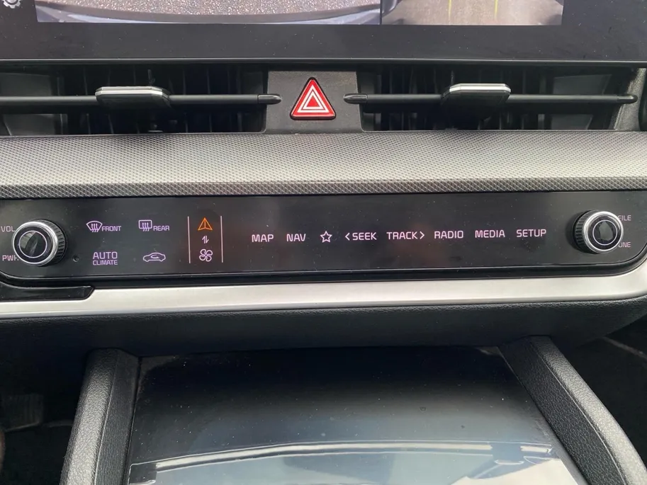 Kia Sportage 1.6 T-GDi Plug-in Hybrid AWD DynamicPlusLine Climate control | Stoel en stuurverwarming | Schuif/kanteldak | 360 camera | Keyless | Dodehoek detectie |