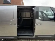 Kia PV5 L2H1 Elite Executive 71.2 kWh | 416 km WLTP-actieradius | 10% - 80% laden snelladen in 30 minuten | All-season banden | Dodehoek camera | 360 camera | Parkeersensoren rondom | Stoel- en stuurverwarming | Draadloos Apple/Android Carplay | Navi