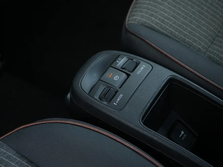 Fiat 500e Icon 42KWH | Carplay | Cruise | Clima | BTW | 16' VERKOCHT