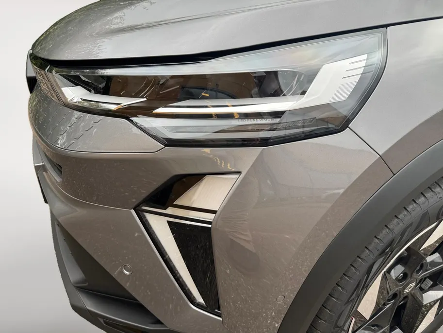 Renault Captur 1.8 E-Tech full hybrid 160 techno | NU MET EXTREEM VEEL VOORDEEL!! €3.000,- EXTRA Zeeuw & Zeeuw korting en 5 jaar GRATIS garantie tot 160.000km!