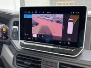 Volkswagen Bedrijfswagens Crafter Bedrijfswagens 35 Trendline 2.0 TDI 140pk L3H3 · 18' LM velgen · Trekhaak · Sidebars · Achterdeurspoiler · Voorspoiler · Camera · Apple/Android Car Play · Navigatie