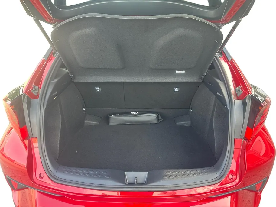 Toyota C-HR 1.8 Hybrid Dynamic | Climate | Adap cruise | LM Velgen 18'| Apple CP / Android auto |